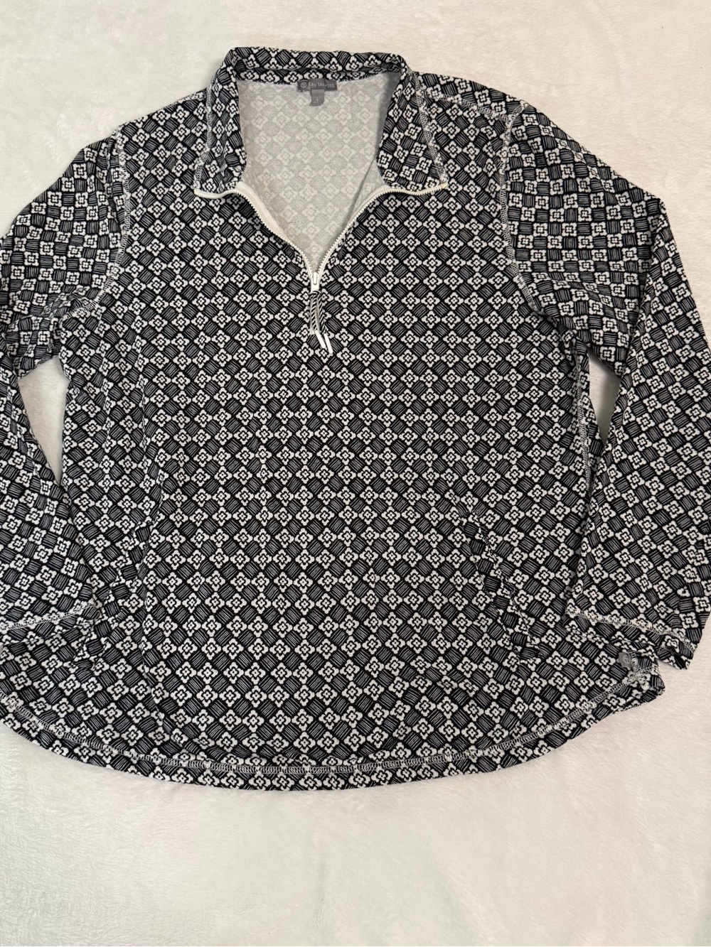 T by Talbots Black and White Geometric Pullover